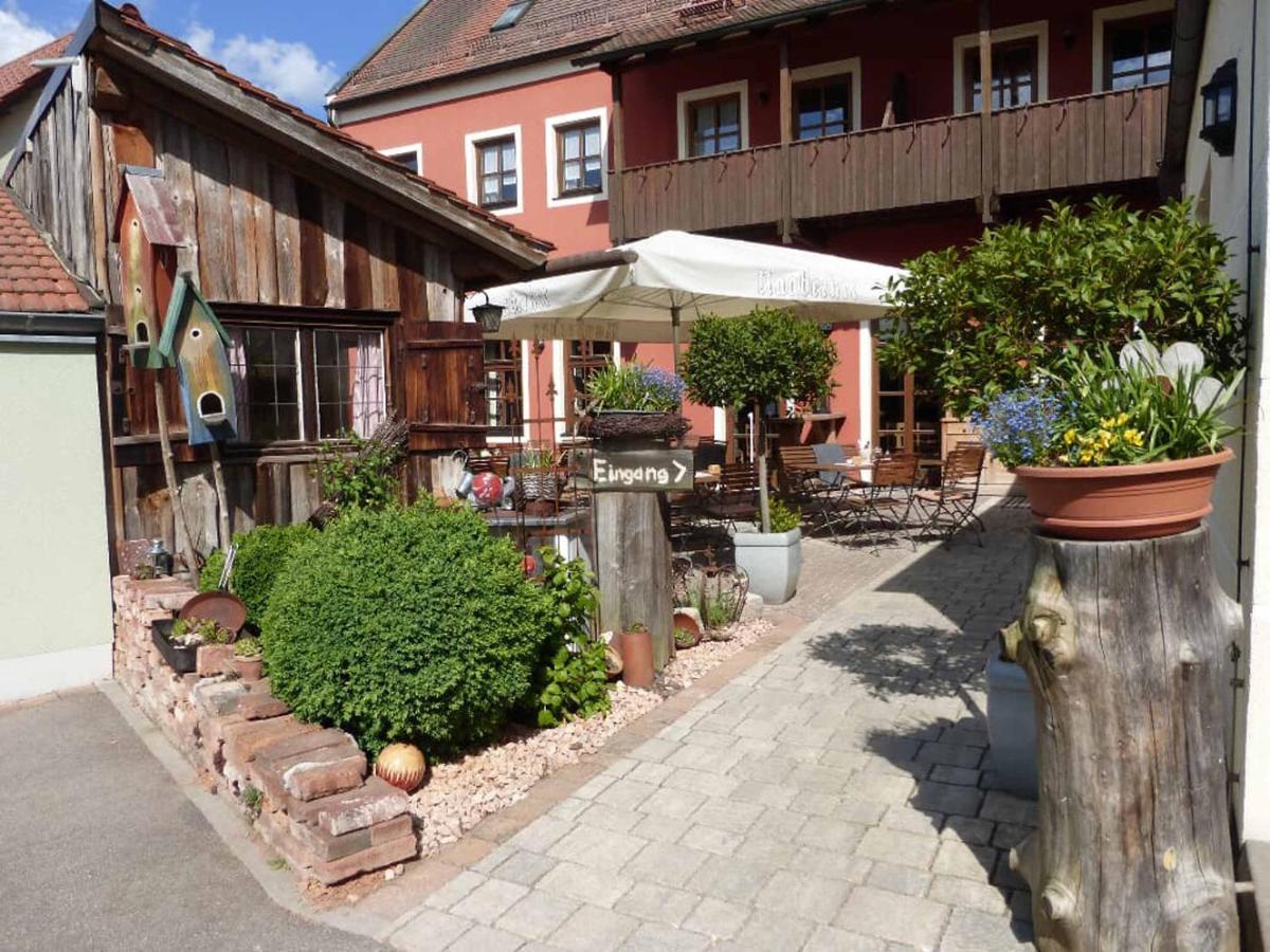 Da'Sporrer Hotel & Wirtshaus Neunburg vorm Wald Exterior photo